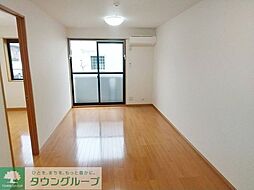 クレッセントガーデン 102 1階1LDKのリビング/ダイニング