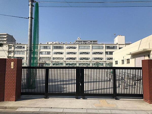 江東区立第二砂町中学校：徒歩10分（800ｍ）