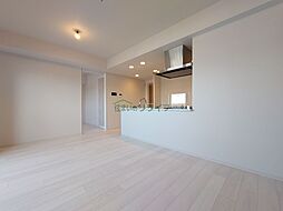 東京メトロ丸ノ内線 本郷三丁目駅 徒歩6分の賃貸マンション 10階2LDKのリビング/ダイニング