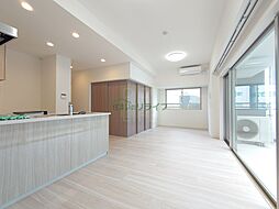 東京メトロ丸ノ内線 新宿御苑前駅 徒歩6分の賃貸マンション 18階2SLDKのリビング/ダイニング