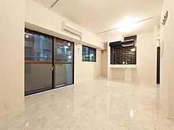 東京メトロ丸ノ内線 新宿御苑前駅 徒歩2分の賃貸マンション 4階ワンルームのリビング/ダイニング