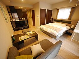 東京メトロ丸ノ内線 四谷三丁目駅 徒歩4分の賃貸マンション 7階ワンルームのリビング/ダイニング