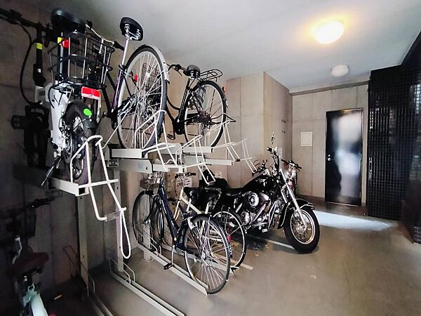 自転車・バイク置場（空き要確認）