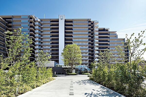 忙しく過ぎゆく日常を置き去るほど、ゆったりした時間が流れる住環境。『快適』は「家」と「街」と「環境」が調和した時に訪れるのだと改めて感じさせてくれます。