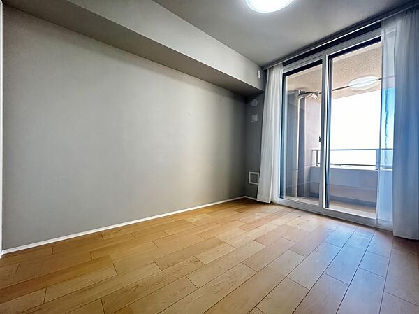 家族の温かさと陽光の暖かさ、楽しい毎日と明るい未来を予感させる「空間が織り成すひとつ先の住み心地」を演出します。