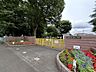 周辺：【清新小学校】徒歩4分。6年間毎日通うのに、負担が少ない距離のため、低学年のお子様でも通いやすいです。HPに、学校生活の様子が写真付きで掲載されています。