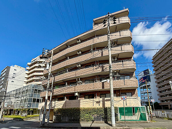 【現地外観写真】ミニストップ相模原上鶴間本町店まで徒歩3分の立地です。食後のおやつや買い忘れた調味料などを、気軽に買いに行ける距離にあり便利です。
