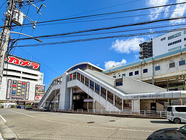 【JR横浜線「町田」駅】徒歩2分。エレベーターが設置されていますので、ベビーカーやキャリーバッグでの移動もスムーズにできます。
