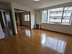 ガーディニア羊ヶ丘Ａ棟・Ｂ棟 202 2階2LDKのリビング/ダイニング