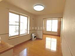 ベルタブローロ 201 2階1LDKのリビング/ダイニング