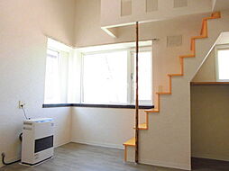 ベルノ真駒内 208 3階ワンルームのリビング/ダイニング