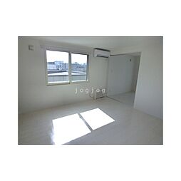 ＬＵＡＮＡ福住 104 1階1LDKのリビング/ダイニング