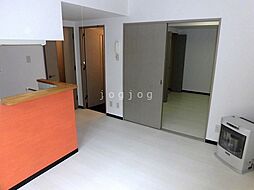 ＲＯＹＡＬ　ＨＹＡＴＴ 103 1階1LDKのリビング/ダイニング