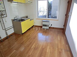 一条ハウス 102 2階1DKのリビング/ダイニング