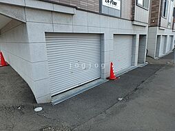 7 / 9