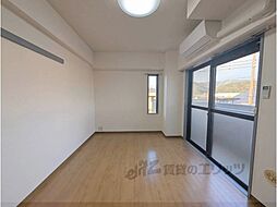 JR山陰本線 亀岡駅 徒歩14分の賃貸マンション 3階1Kのリビング/ダイニング