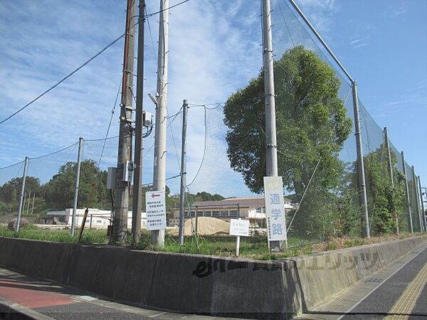 画像18:甲賀中学校まで190メートル