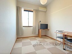 レオパレスＯＹＡＢＵ 2階1Kのリビング/ダイニング