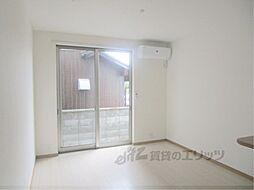 メゾン草津本陣 104 1階ワンルームのリビング/ダイニング