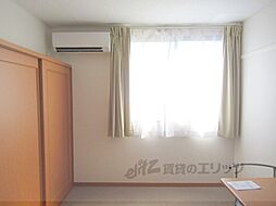 レオパレスメゾンこなん 2階1Kのリビング/ダイニング