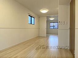 ＵＯ 102 1階1LDKのリビング/ダイニング