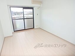 クレスト草津 8階1Kのリビング/ダイニング