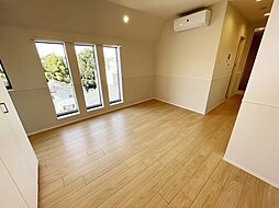 ｓｏｍｍｅｔ 201 2階2LDKのリビング/ダイニング