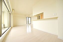 JR南武線 武蔵新城駅 バス7分 子母口住宅前下車 徒歩4分の賃貸マンション 4階2LDKのリビング/ダイニング