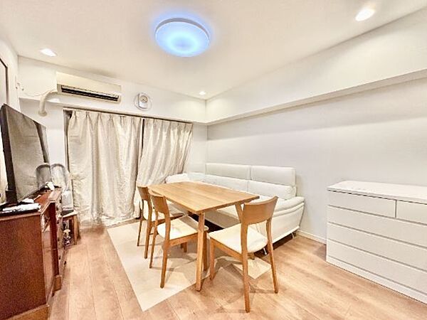 apartment 東京都品川区上大崎４丁目
地図を見る