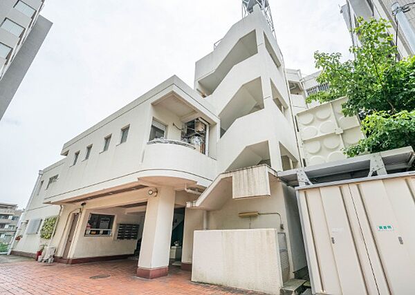 apartment 東京都品川区上大崎４丁目
地図を見る
