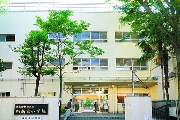 apartment 東京都新宿区西新宿５丁目
地図を見る