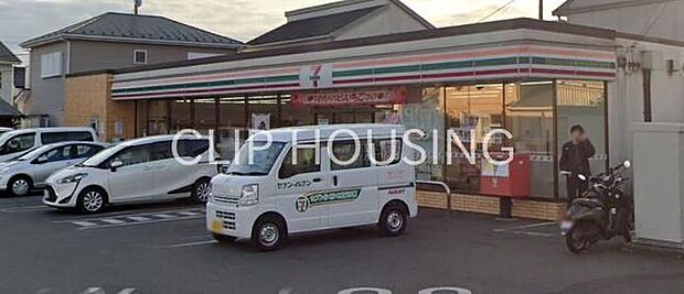 セブンイレブン厚木下川入東店 徒歩8分。 610m