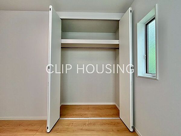 部屋ごとに設けた収納は住みやすさへのこだわりがあります。