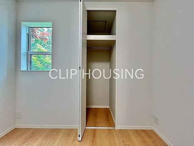 部屋ごとに設けた収納は住みやすさへのこだわりがあります。