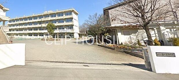 海老名市立柏ケ谷中学校 徒歩20分。 1590m