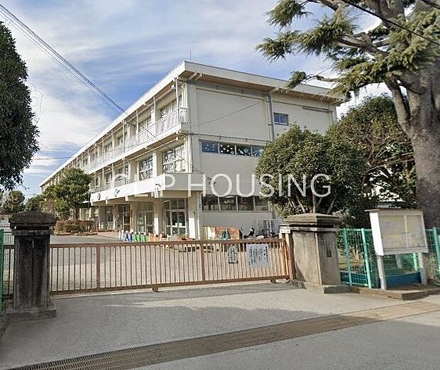 座間市立座間小学校 徒歩8分。 600m