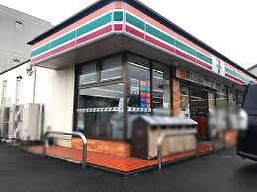 セブンイレブン相模原西大沼5丁目店 徒歩4分。 320m