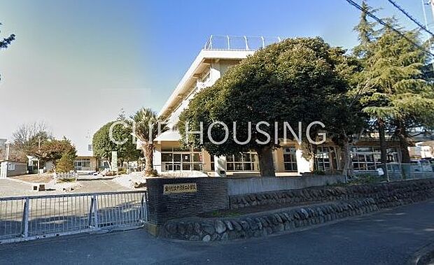 愛川町立中津第二小学校 徒歩9分。 720m