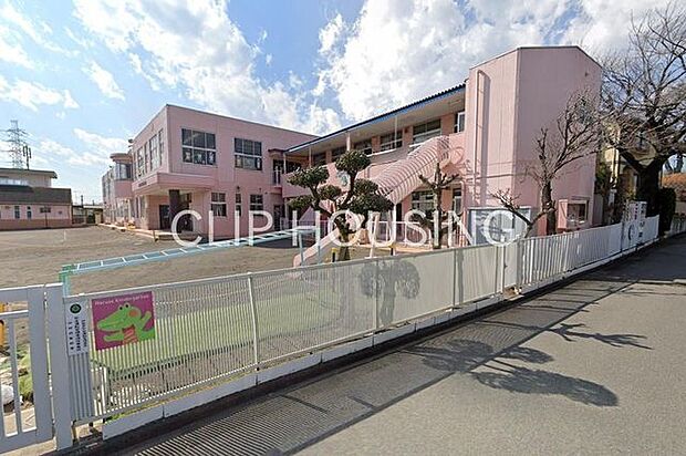 成瀬幼稚園 徒歩8分。 600m
