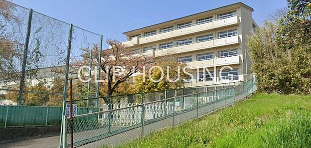 厚木市立飯山小学校 徒歩19分。 1510m