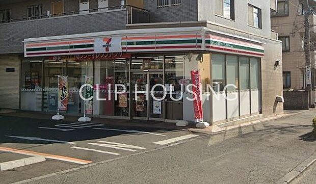 セブンイレブン伊勢原池端店 徒歩3分。 240m