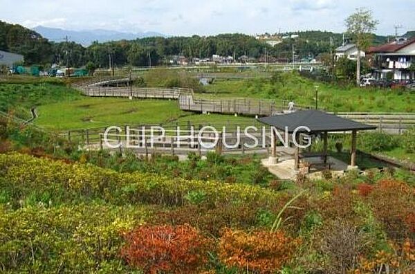 蟹ヶ谷公園 徒歩21分。 1630m