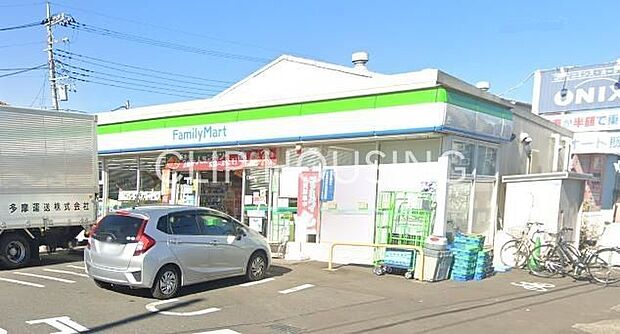 ファミリーマート厚木金田店 徒歩1分。 80m