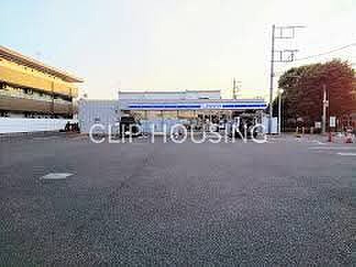 ローソン大和西鶴間二丁目店 徒歩5分。 340m
