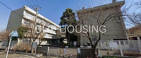 厚木市立林中学校 徒歩10分。 740m