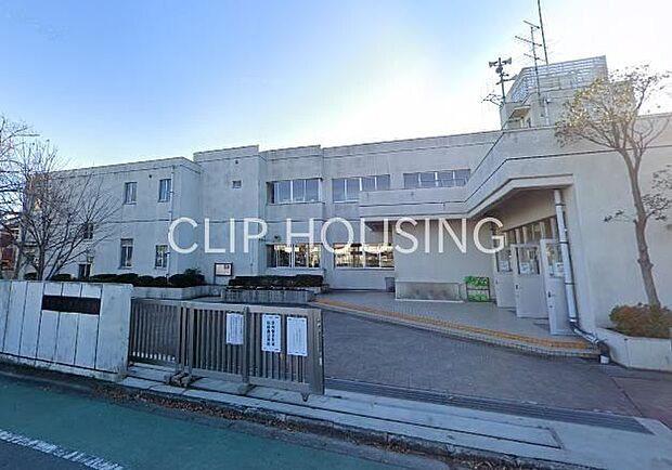 座間市立中原小学校 徒歩8分。 640m