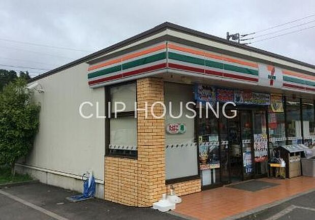 セブンイレブン綾瀬早川虚空蔵橋店 徒歩14分。 1080m