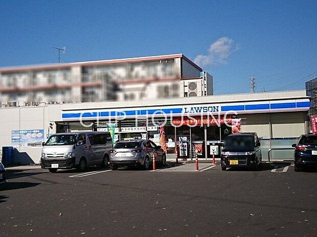 ローソン愛川中津店 徒歩7分。 490m