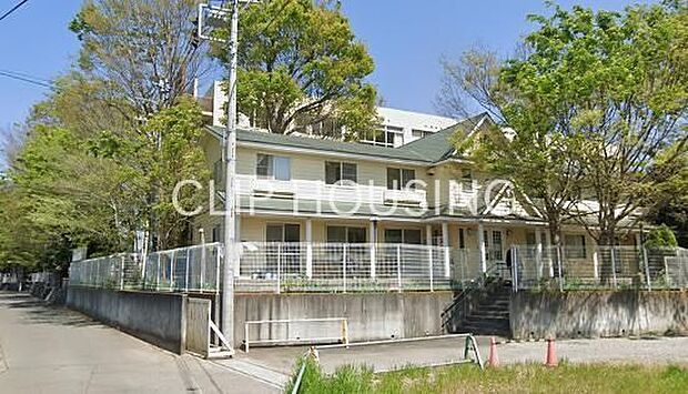 医療法人社団朋友会けやきの森病院 徒歩8分。 570m