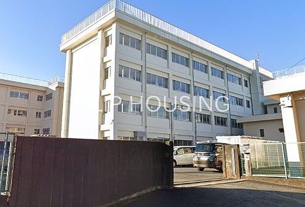 座間市立栗原中学校 徒歩17分。 1290m